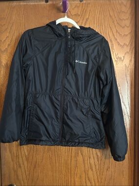 Columbia Black Hooded Packable Jacket as Extra small